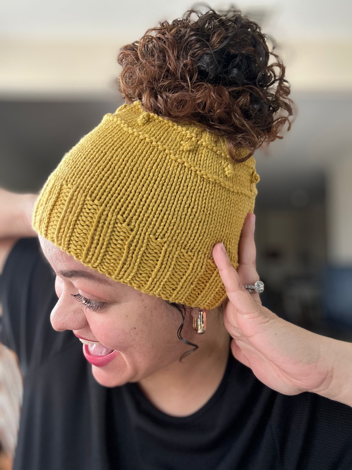 Knitting Pattern | Chic Bun Beanie